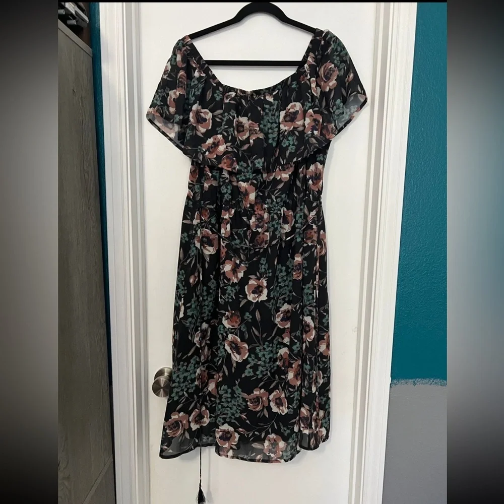 Chic Soul Off the Shoulder Floral Dress - Picture 4 of 5